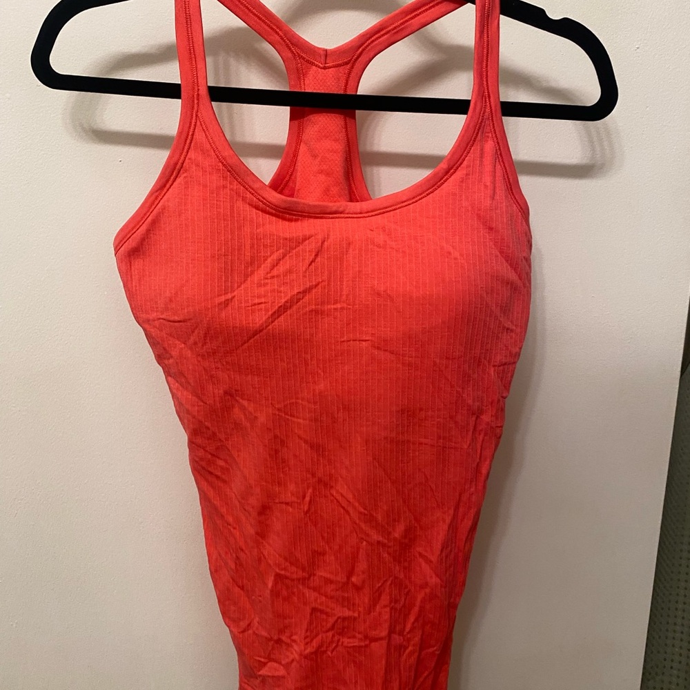 Coral ebb to street Tank Top